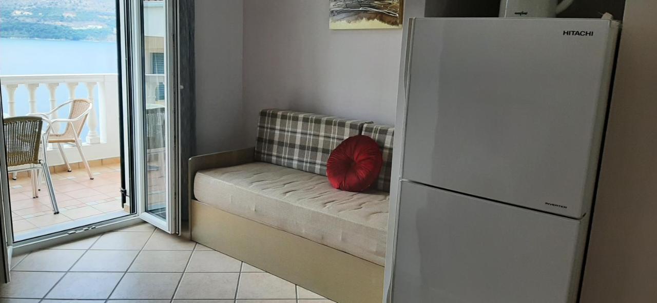 Blue Bay Apartments Sívota Eksteriør bilde